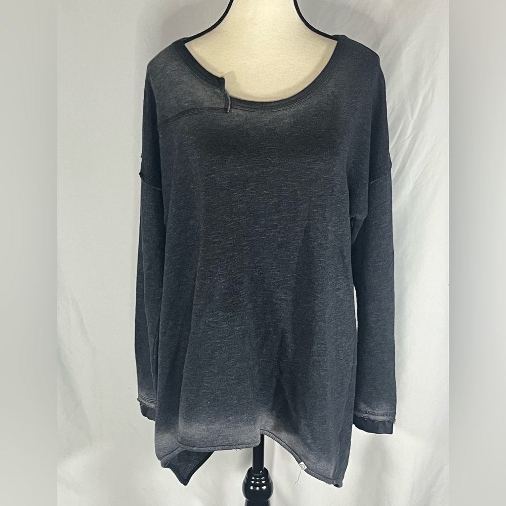 Sloane Rouge Acid Wash Scoop Neckline Long Sleeve Tunic